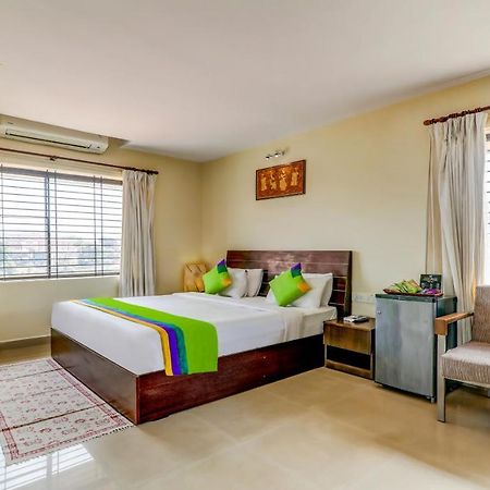 Treebo Trend Fort Mercara Nearby Madikeri Fort Exterior photo