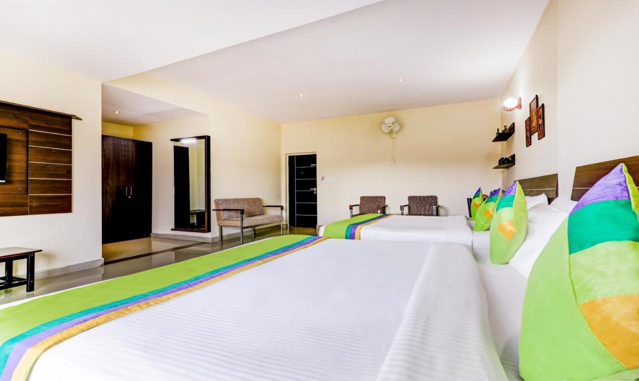 Treebo Trend Fort Mercara Nearby Madikeri Fort Exterior photo
